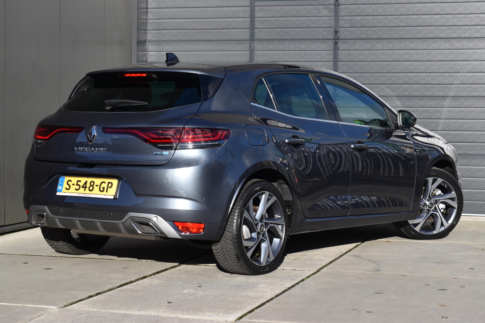 Megane E-Tech Plug in Hybrid