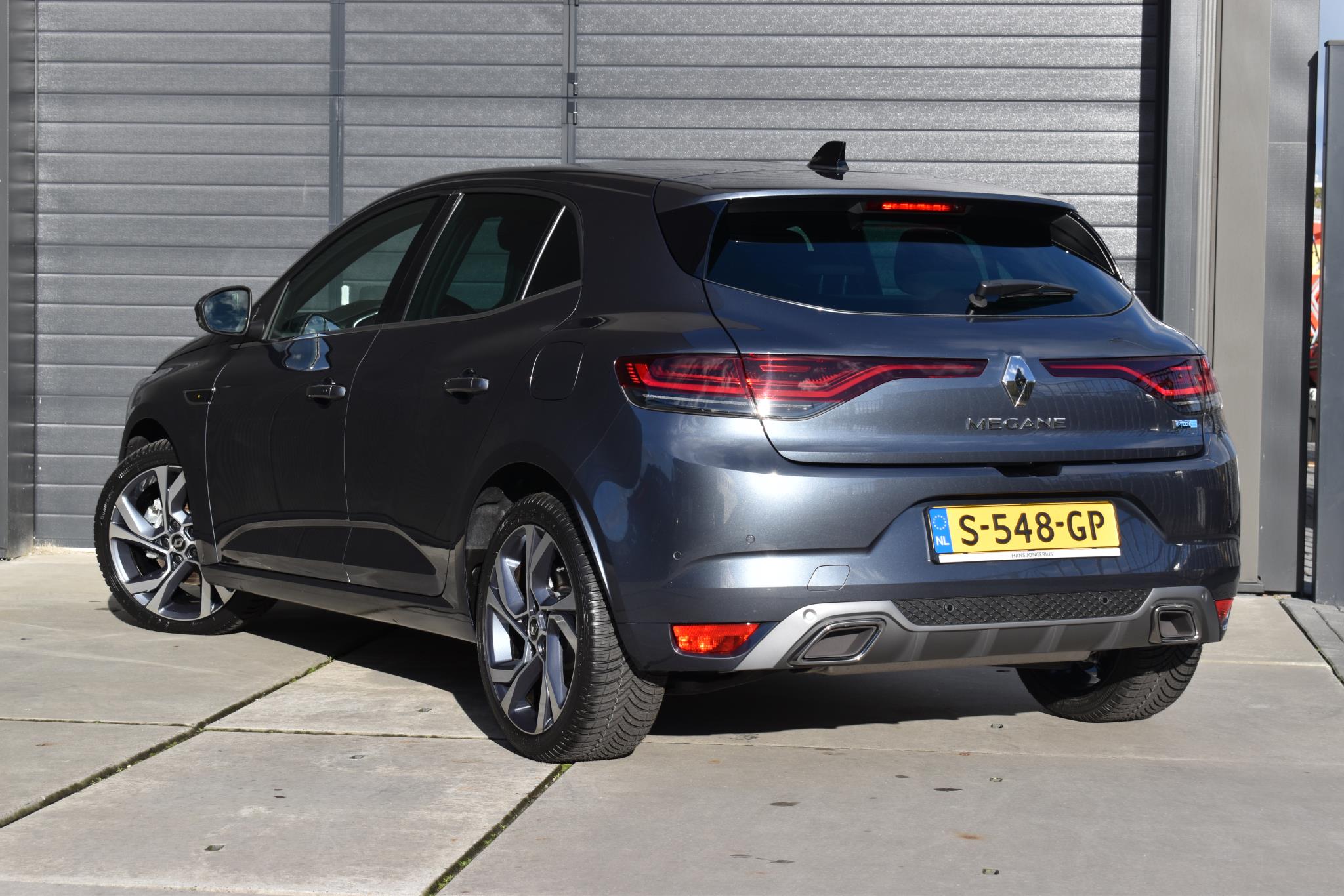 Megane E-Tech Plug in Hybrid