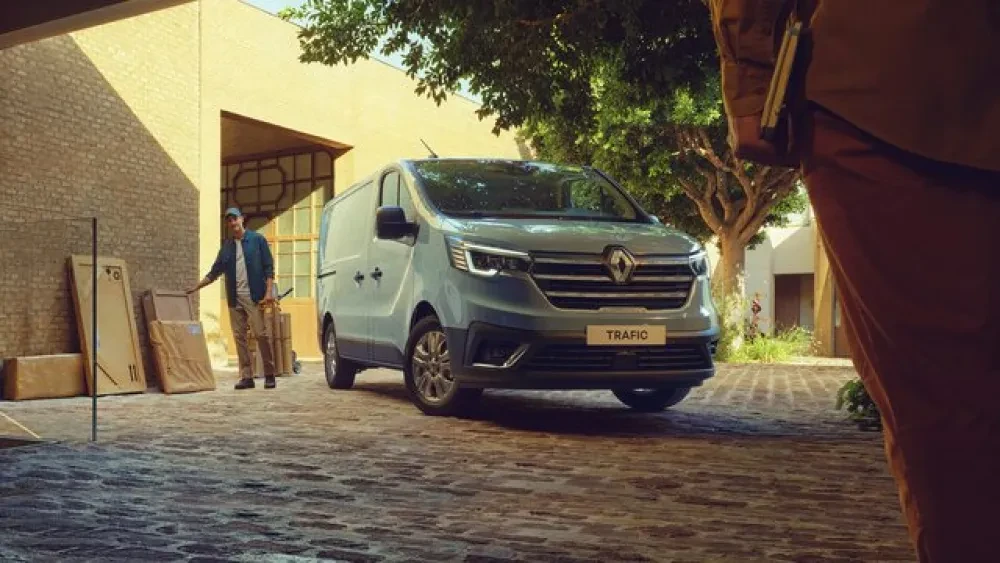 Renault Trafic front