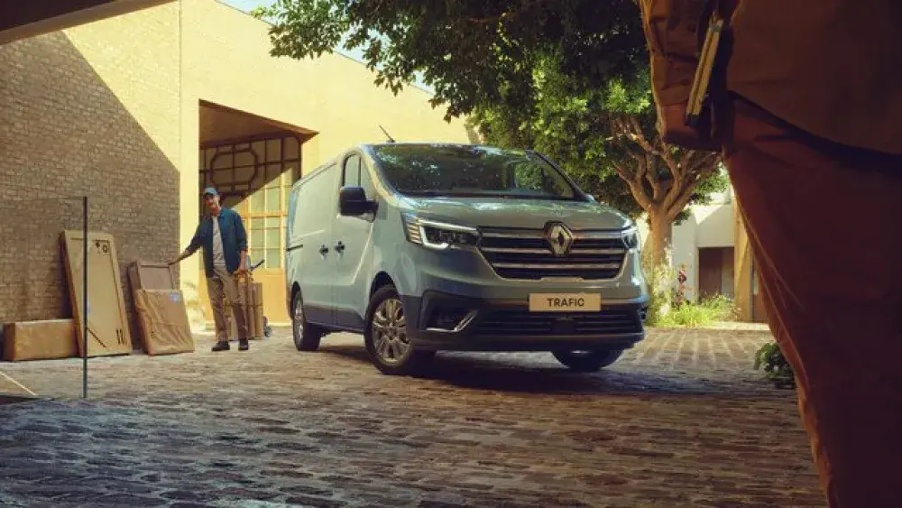 Renault Trafic front
