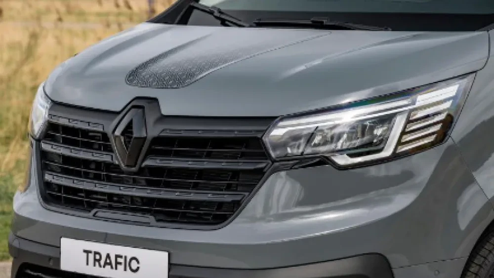 Renault Trafic Black Edition logo