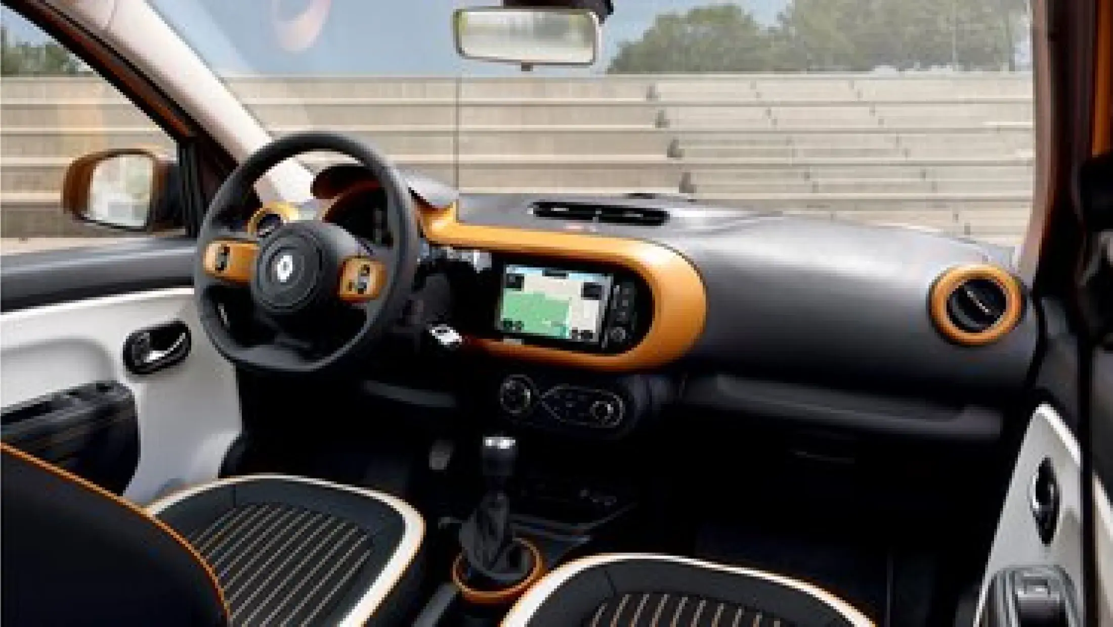 Renault Twingo interior 2